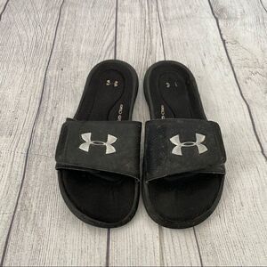 Under armour comfort fit slides black size 7 youth